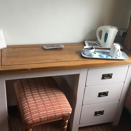 Winston Manor Guesthouse Rooms Churchill  Екстериор снимка