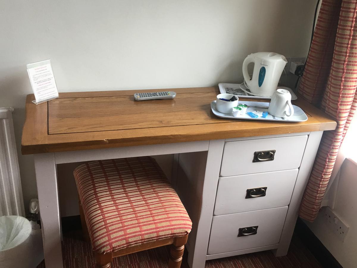 Winston Manor Guesthouse Rooms Churchill  Екстериор снимка