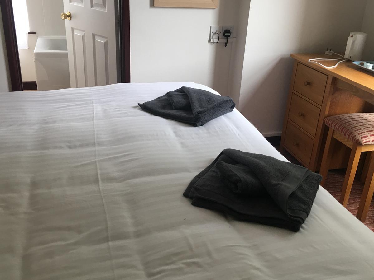 Winston Manor Guesthouse Rooms Churchill  Екстериор снимка