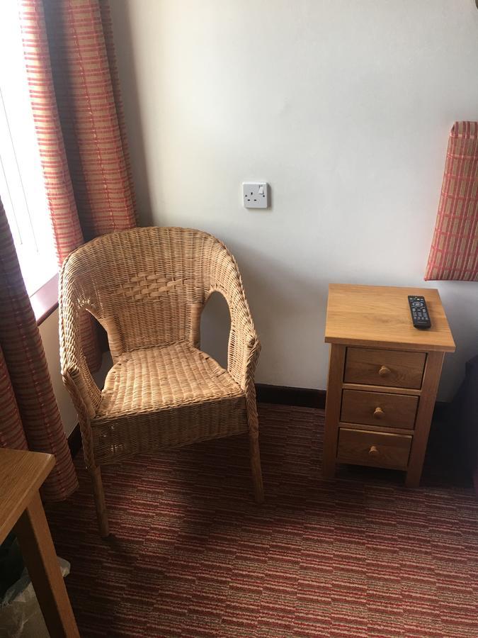 Winston Manor Guesthouse Rooms Churchill  Екстериор снимка