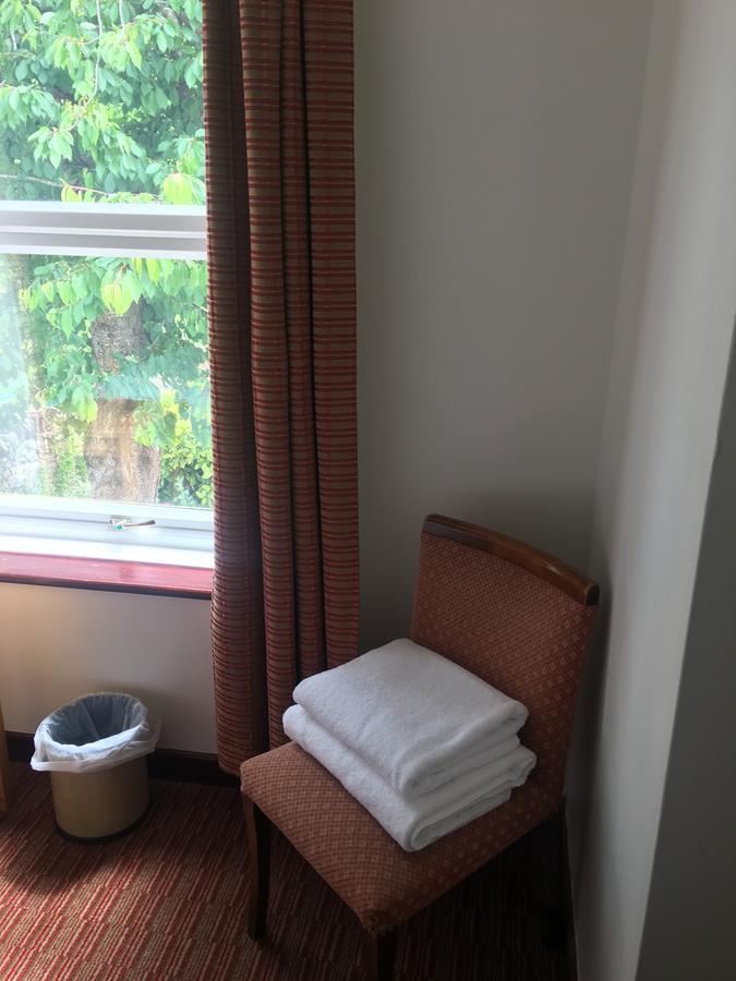 Winston Manor Guesthouse Rooms Churchill  Екстериор снимка