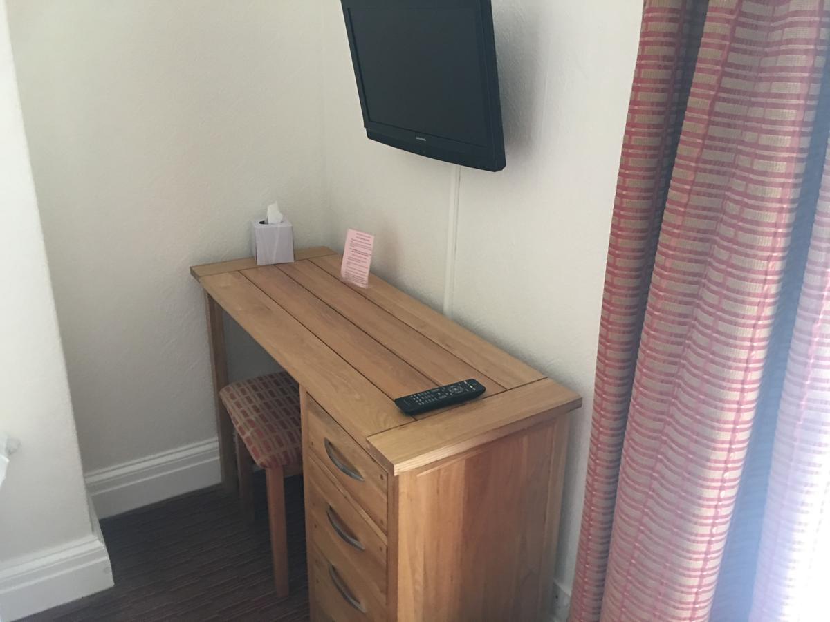 Winston Manor Guesthouse Rooms Churchill  Екстериор снимка