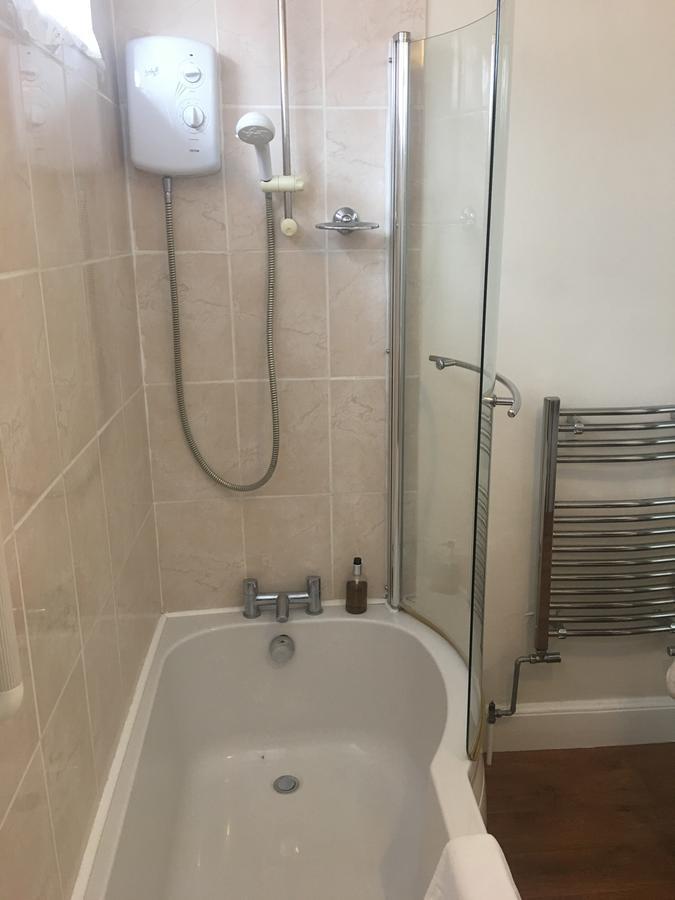 Winston Manor Guesthouse Rooms Churchill  Екстериор снимка