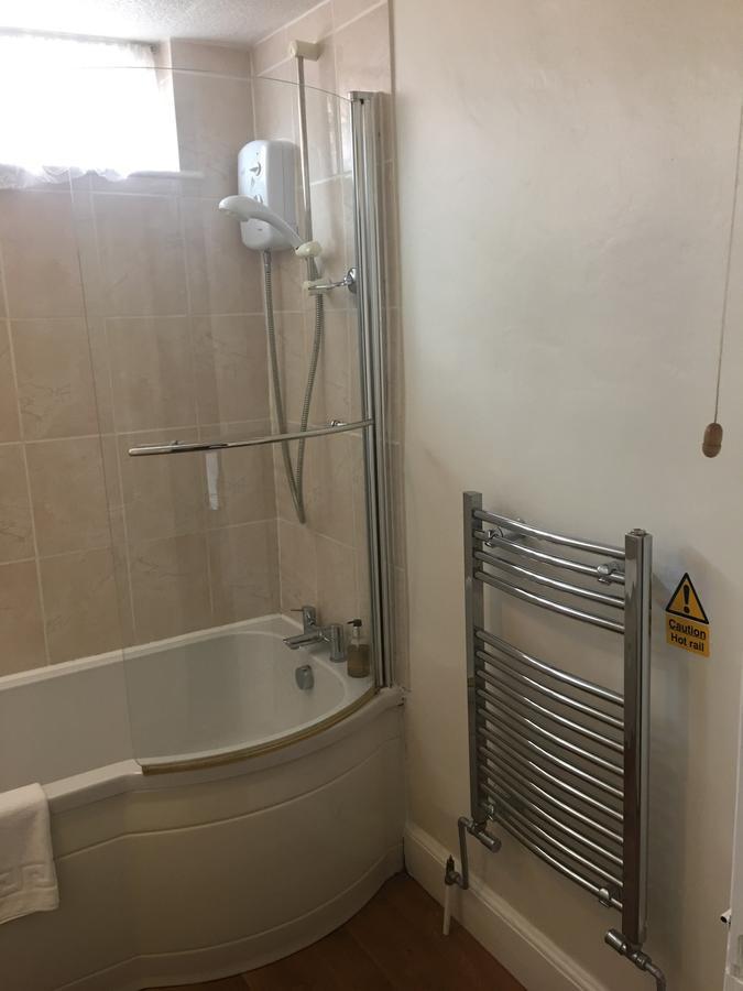 Winston Manor Guesthouse Rooms Churchill  Екстериор снимка
