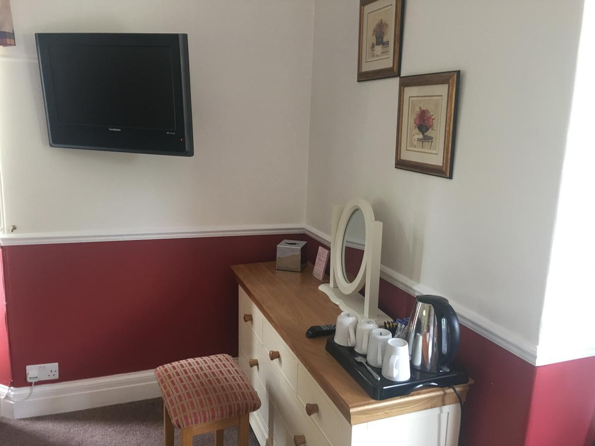 Winston Manor Guesthouse Rooms Churchill  Екстериор снимка